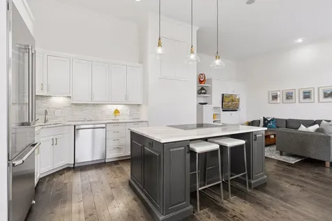 423 River Street Minneapolis MN 55401