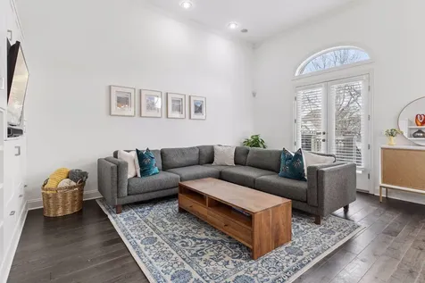 423 River Street Minneapolis MN 55401