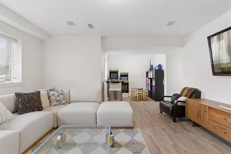 423 River Street Minneapolis MN 55401