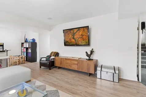 423 River Street Minneapolis MN 55401