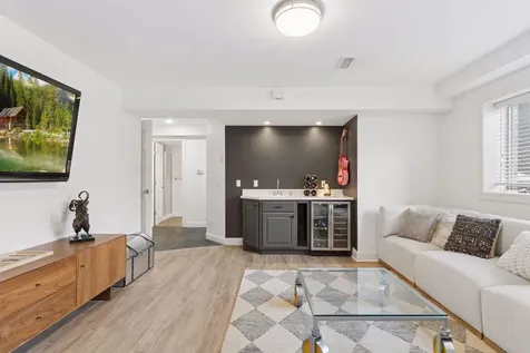 423 River Street Minneapolis MN 55401