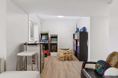423 River Street Minneapolis MN 55401