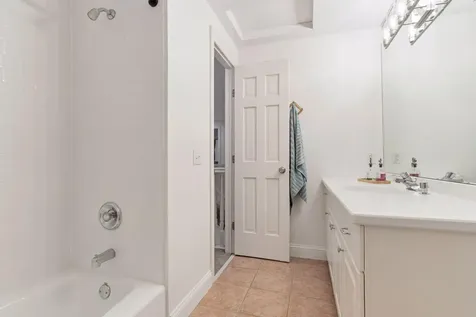 423 River Street Minneapolis MN 55401