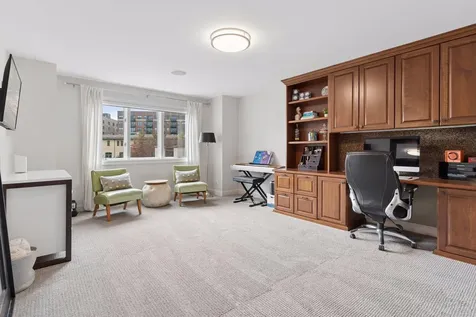 423 River Street Minneapolis MN 55401