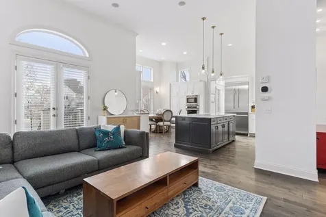 423 River Street Minneapolis MN 55401