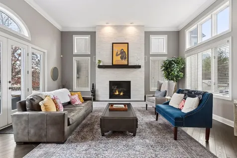423 River Street Minneapolis MN 55401