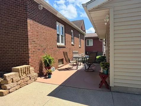927 N State Street New Ulm MN 56073
