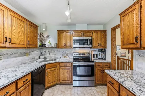 556 Donegal Circle Shoreview MN 55126