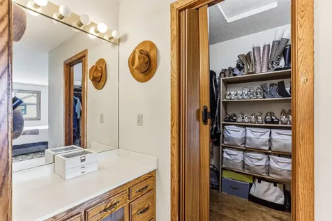 556 Donegal Circle Shoreview MN 55126
