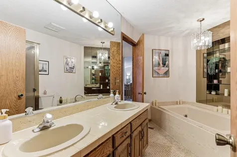 556 Donegal Circle Shoreview MN 55126