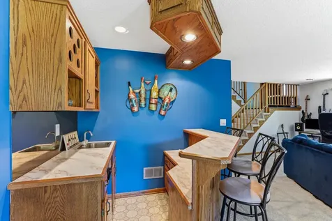 556 Donegal Circle Shoreview MN 55126