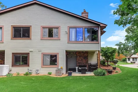 556 Donegal Circle Shoreview MN 55126