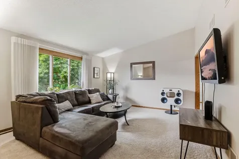 556 Donegal Circle Shoreview MN 55126
