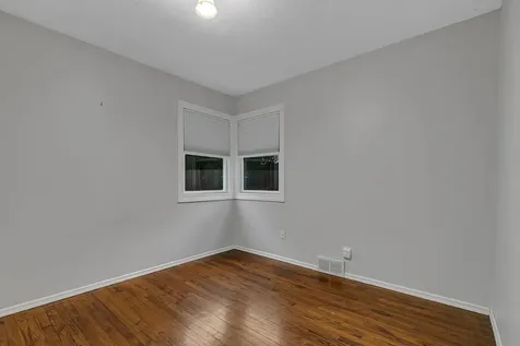 10206 Lakeview Drive W Minnetonka MN 55305