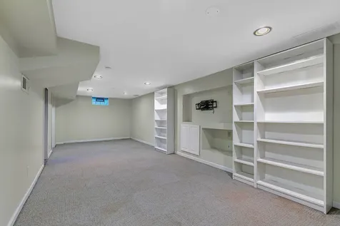 10206 Lakeview Drive W Minnetonka MN 55305