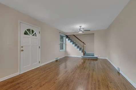 10206 Lakeview Drive W Minnetonka MN 55305