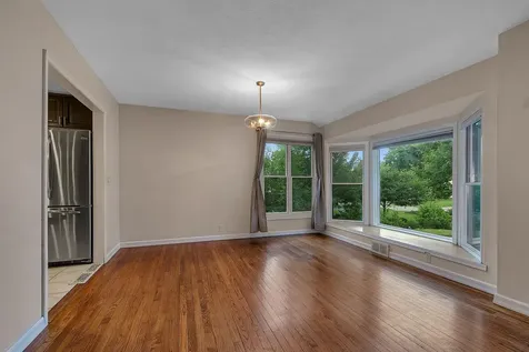 10206 Lakeview Drive W Minnetonka MN 55305