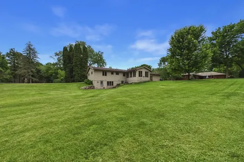 2918 Oakland Road Hopkins MN 55305