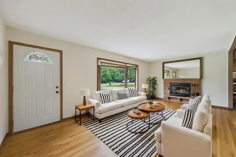 2918 Oakland Road Hopkins MN 55305