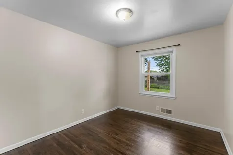 2063 Coral Lane Eagan MN 55122