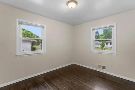 2063 Coral Lane Eagan MN 55122