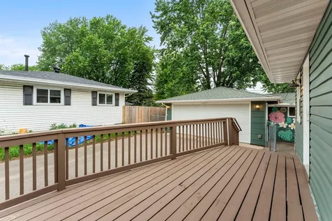 2063 Coral Lane Eagan MN 55122