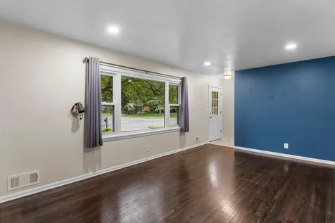 2063 Coral Lane Eagan MN 55122