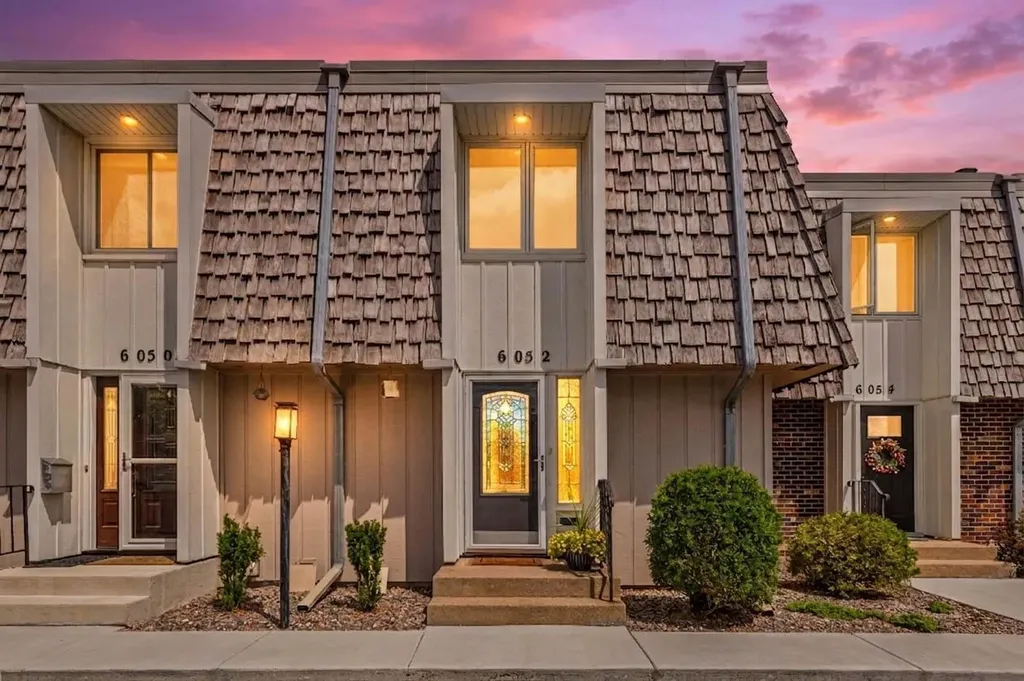 6052 Golden Valley Road Golden Valley MN 55422