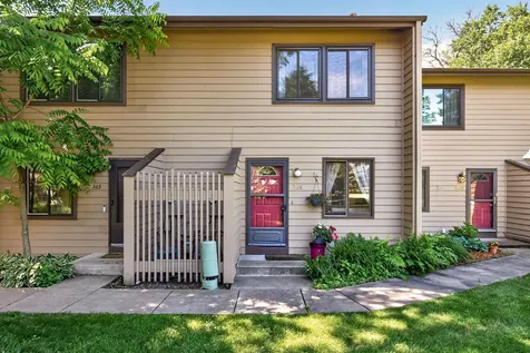 364 W Eagle Lake Drive Maple Grove MN 55369