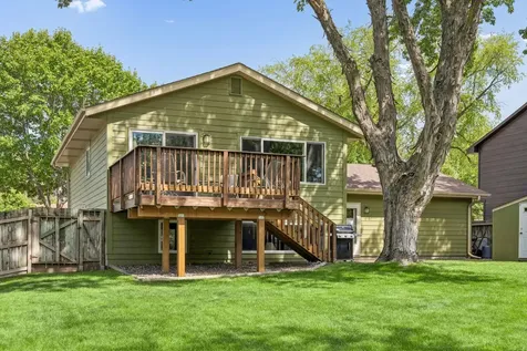 6281 Cavell Avenue N Brooklyn Park MN 55428