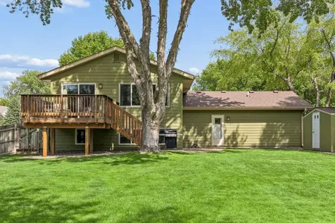 6281 Cavell Avenue N Brooklyn Park MN 55428