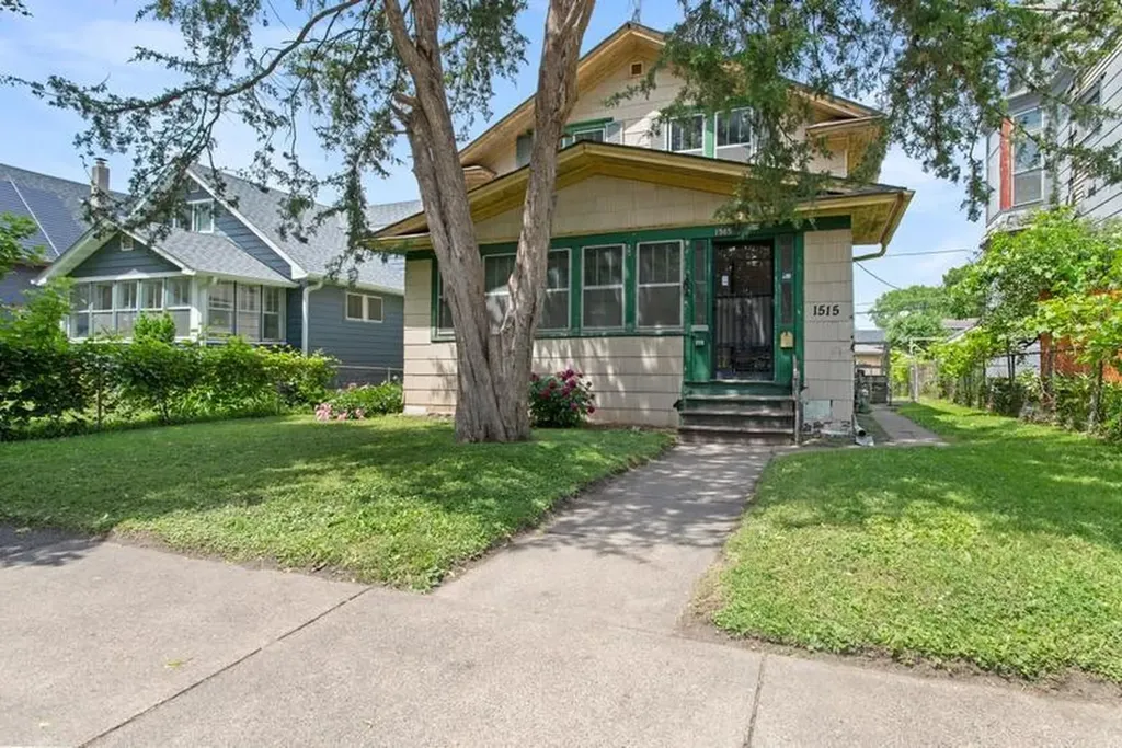 1515 Iglehart Avenue Saint Paul MN 55104