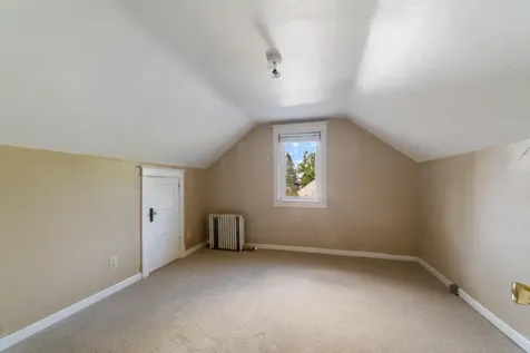 915 Grandview Avenue Duluth MN 55812