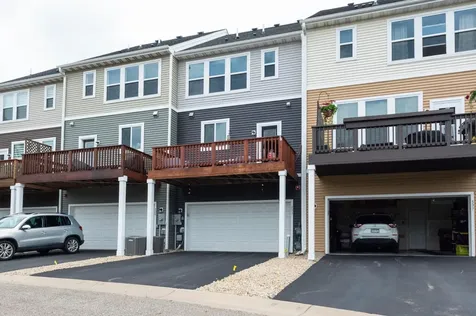 533 Satori Way Chaska MN 55318