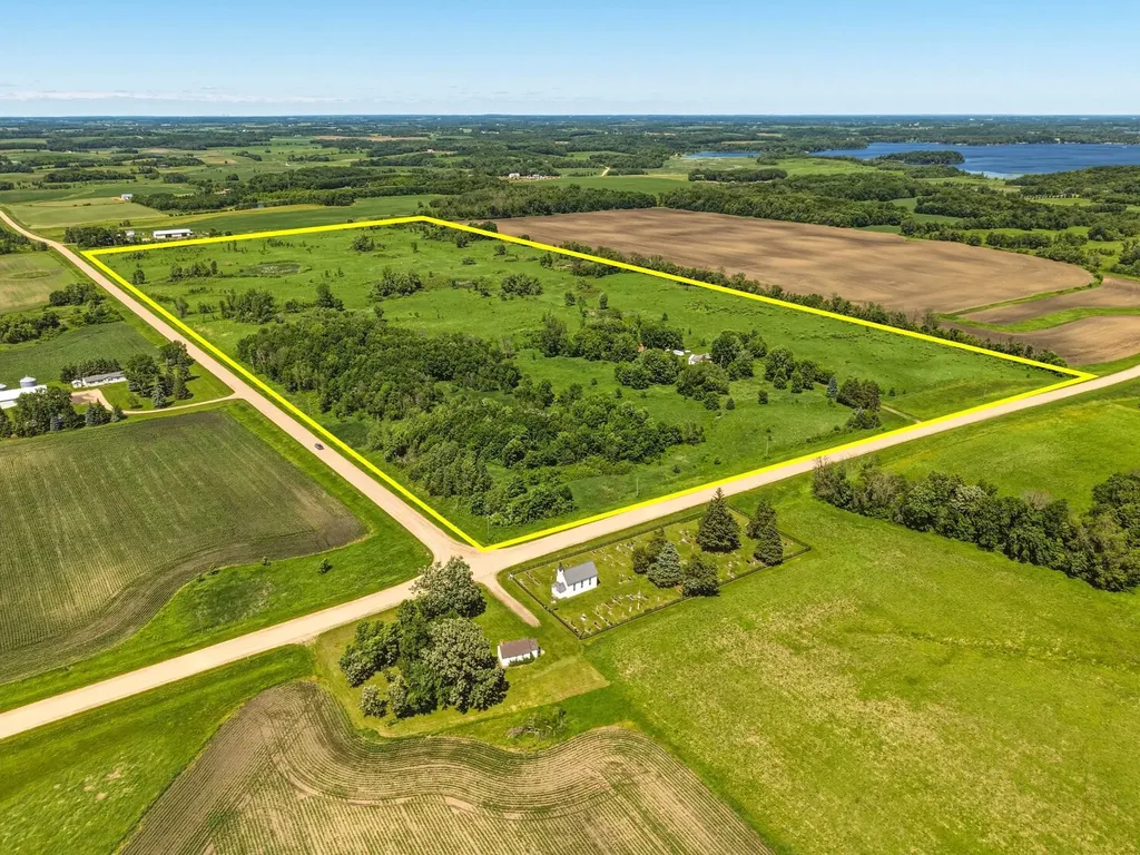 10821 160th Street W Kilkenny MN 56052
