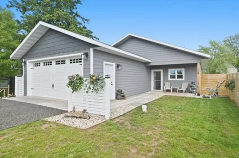2213 Oakes Avenue Superior WI 54880