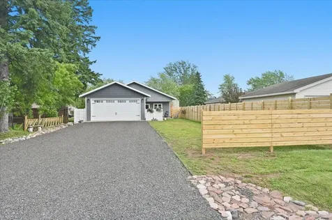 2213 Oakes Avenue Superior WI 54880