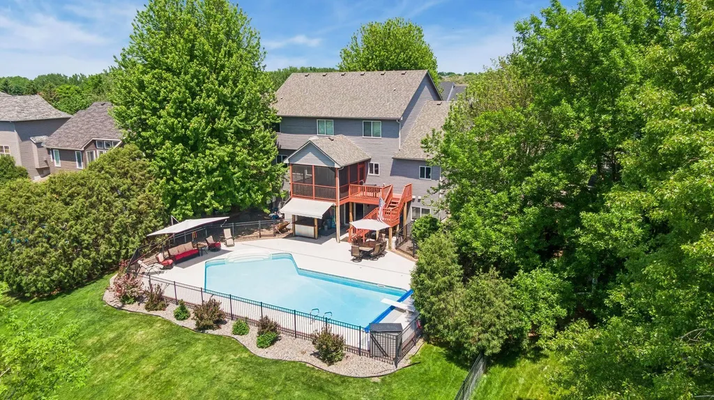 10531 Golden Eagle Trail Woodbury MN 55129