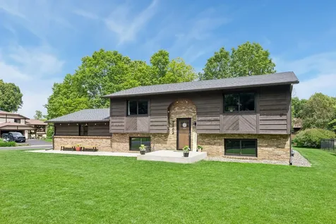 7862 Polaris Lane N Maple Grove MN 55311