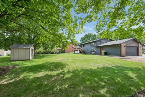 7862 Polaris Lane N Maple Grove MN 55311
