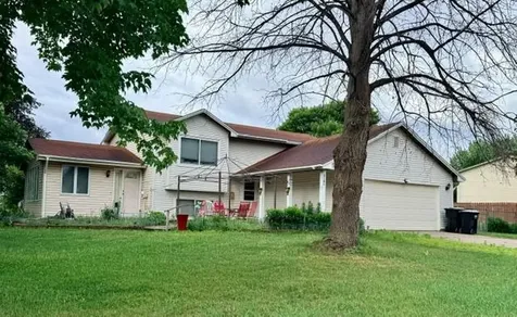 8234 109th Place N Champlin MN 55316