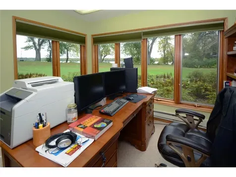 1 Raccoon Road North Oaks MN 55127