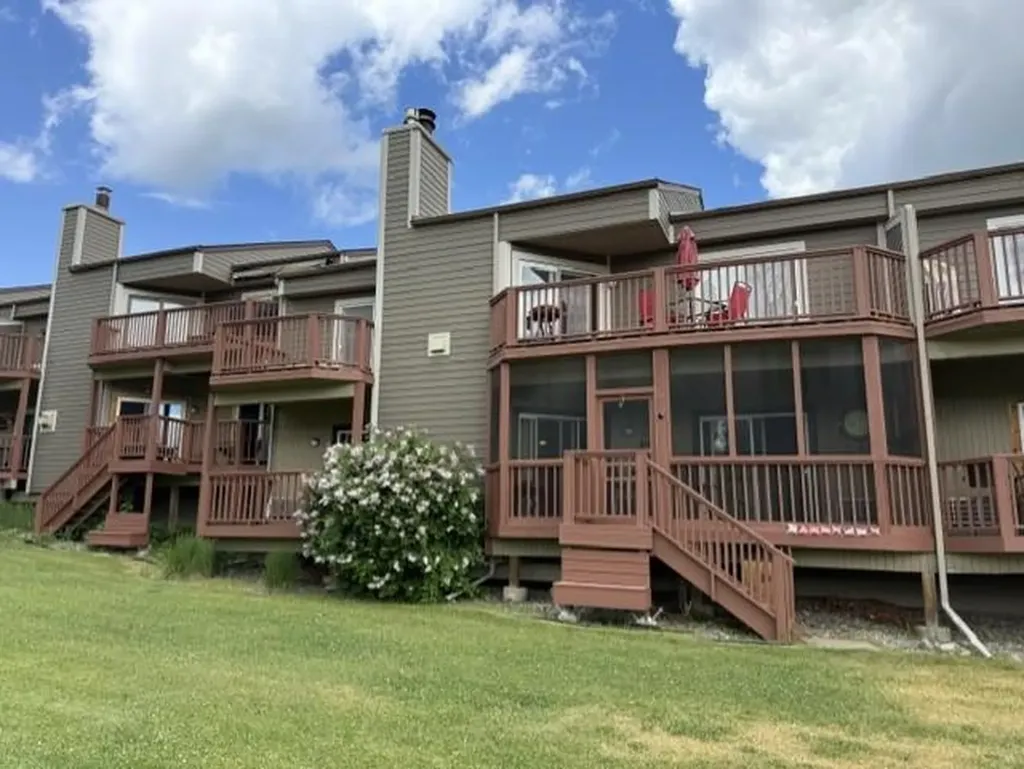 546 Quadna Mountain Road Hill City MN 55748