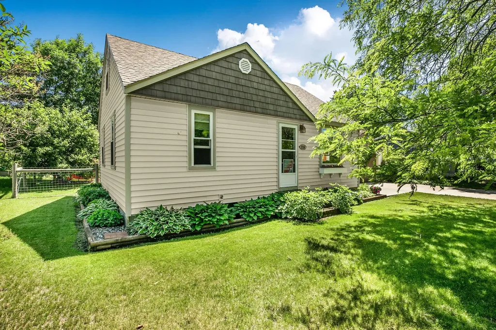 1114 34th Avenue N Saint Cloud MN 56303