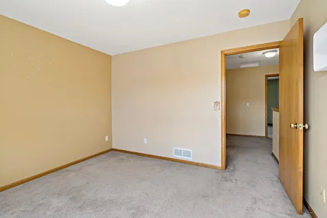 612 1st Avenue NW Osseo MN 55369