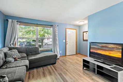 612 1st Avenue NW Osseo MN 55369