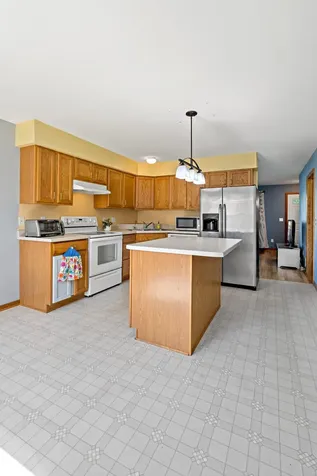612 1st Avenue NW Osseo MN 55369