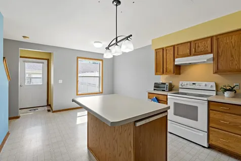 612 1st Avenue NW Osseo MN 55369