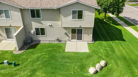 4244 Jarmann Lane Shakopee MN 55379