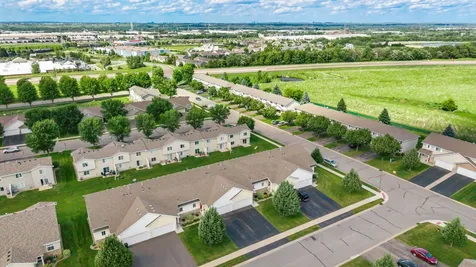 4244 Jarmann Lane Shakopee MN 55379